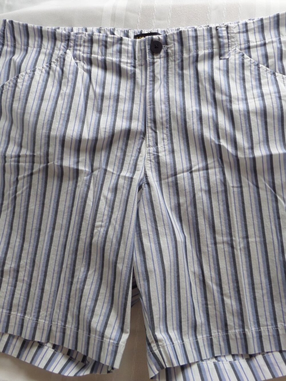 Lee Regular Fit Light Weight Striped Shorts Size 18